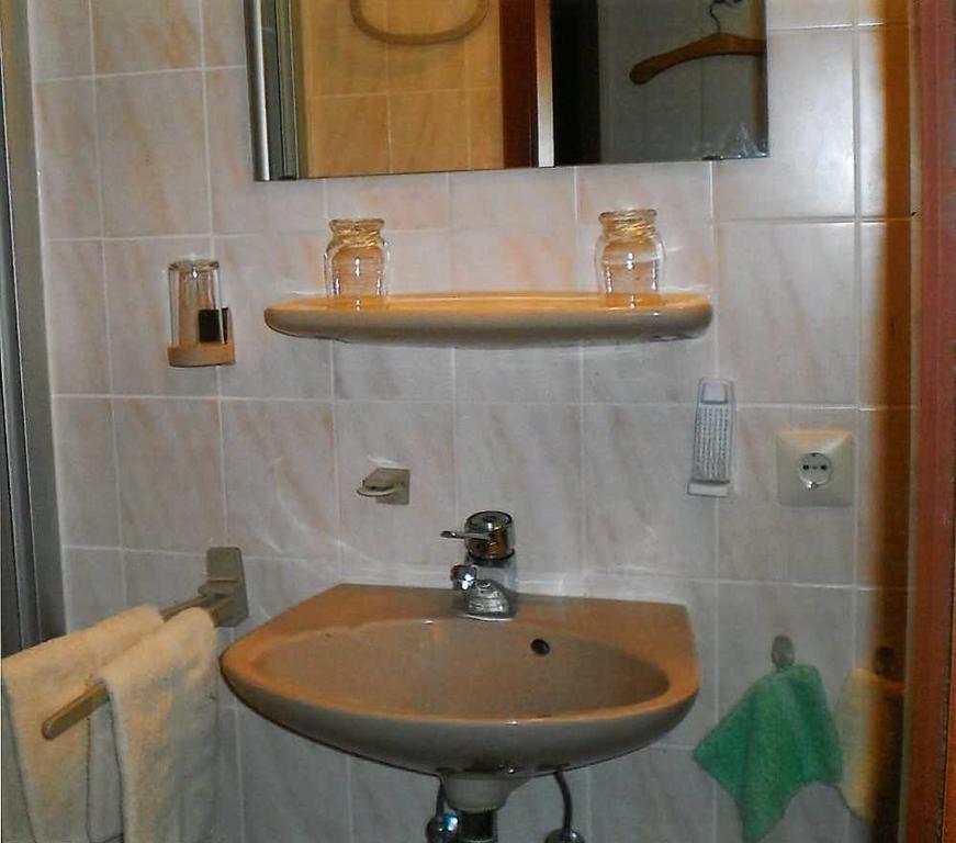 Privatzimmer Lichter Freiburg im Breisgau Exterior foto